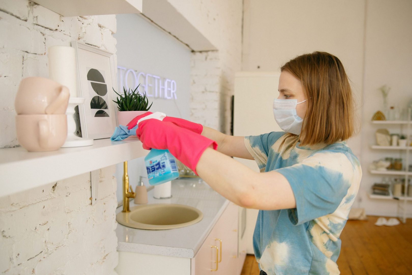 Read more about the article Conheça as melhores práticas de higienização para o seu airbnb